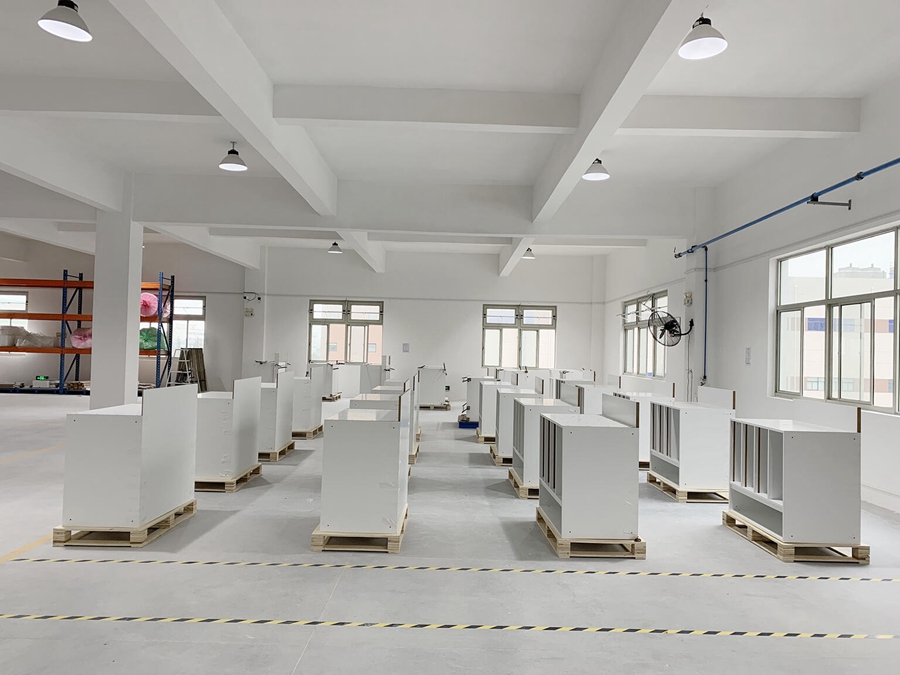 優尼科斯居家辦公用品需求量增大，訂單暴增